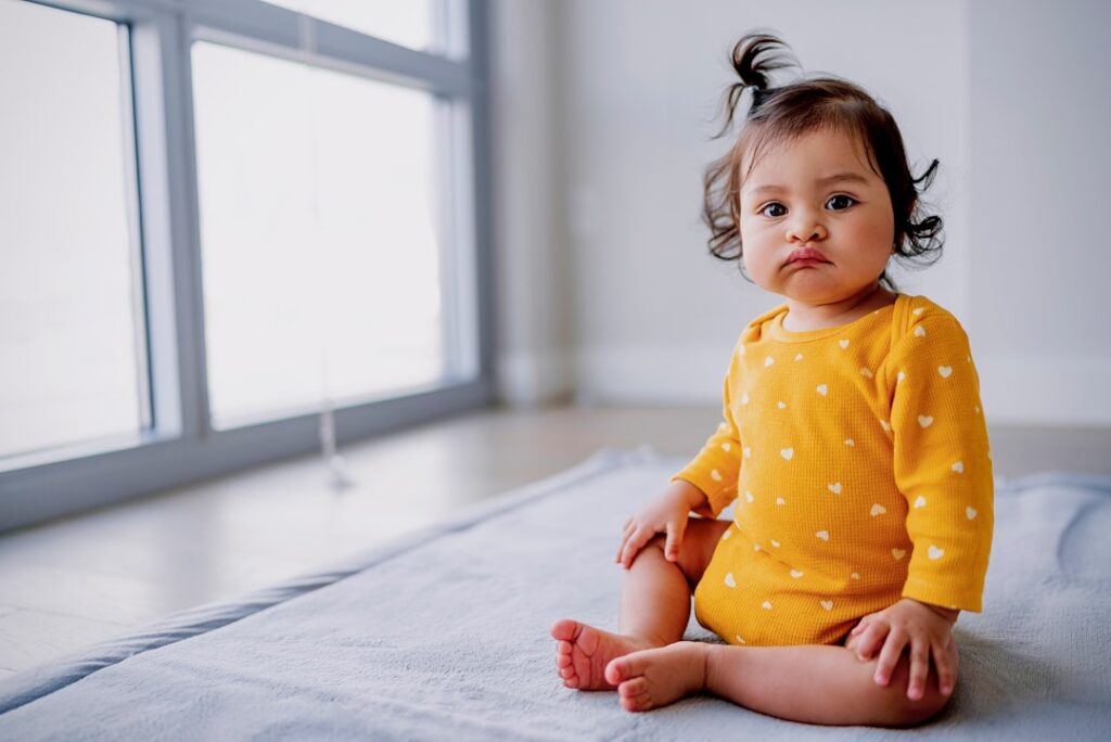 Alles over je baby van 6 maanden: groei, ontwikkeling en voeding